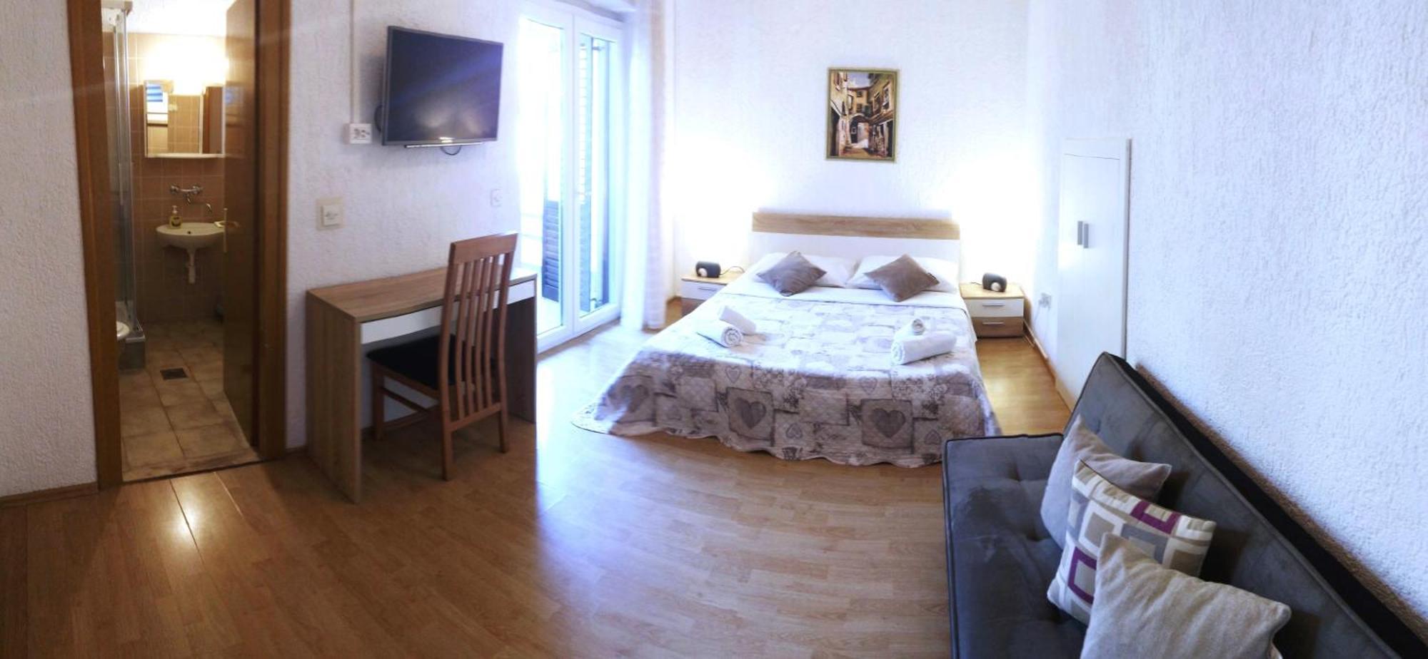 Guesthouse Cecilia Малинска Экстерьер фото