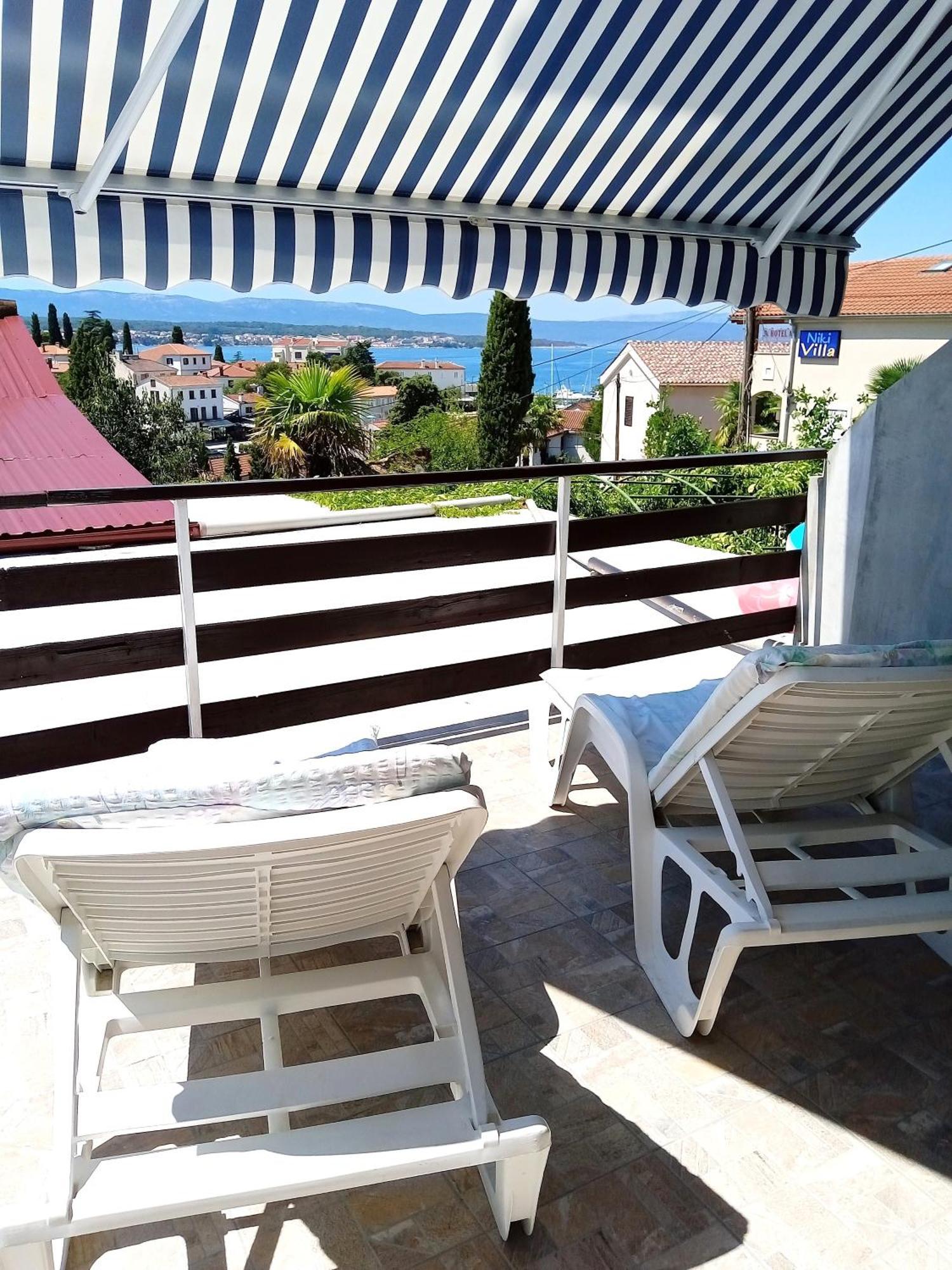 Guesthouse Cecilia Малинска Экстерьер фото