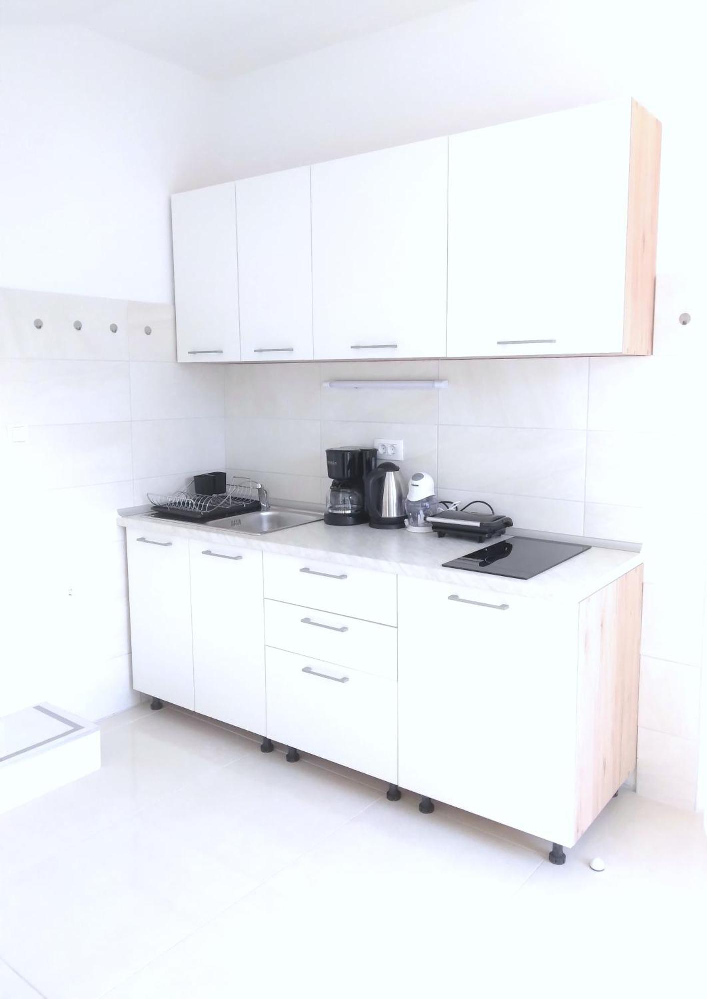 Guesthouse Cecilia Малинска Экстерьер фото