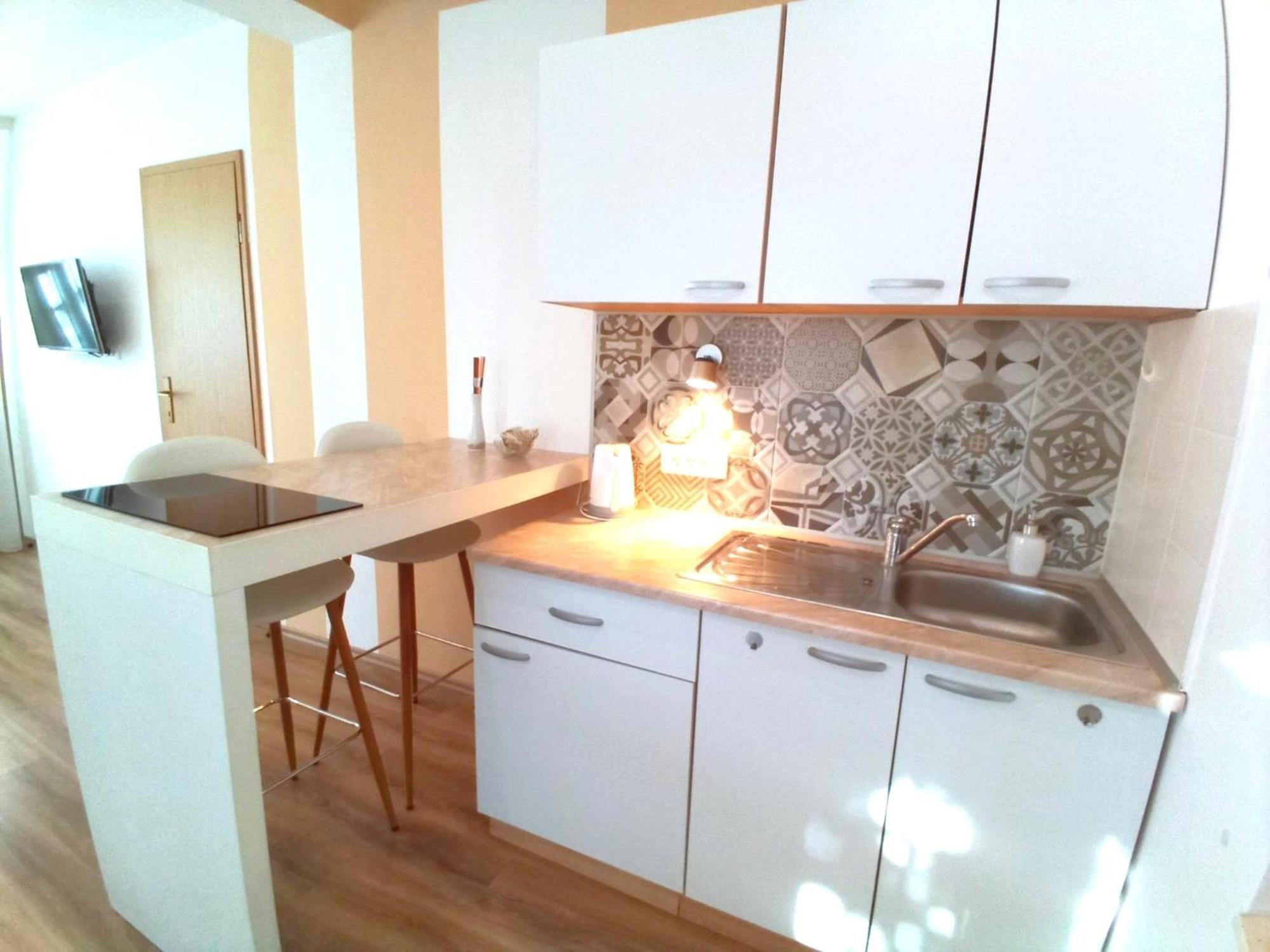 Guesthouse Cecilia Малинска Экстерьер фото