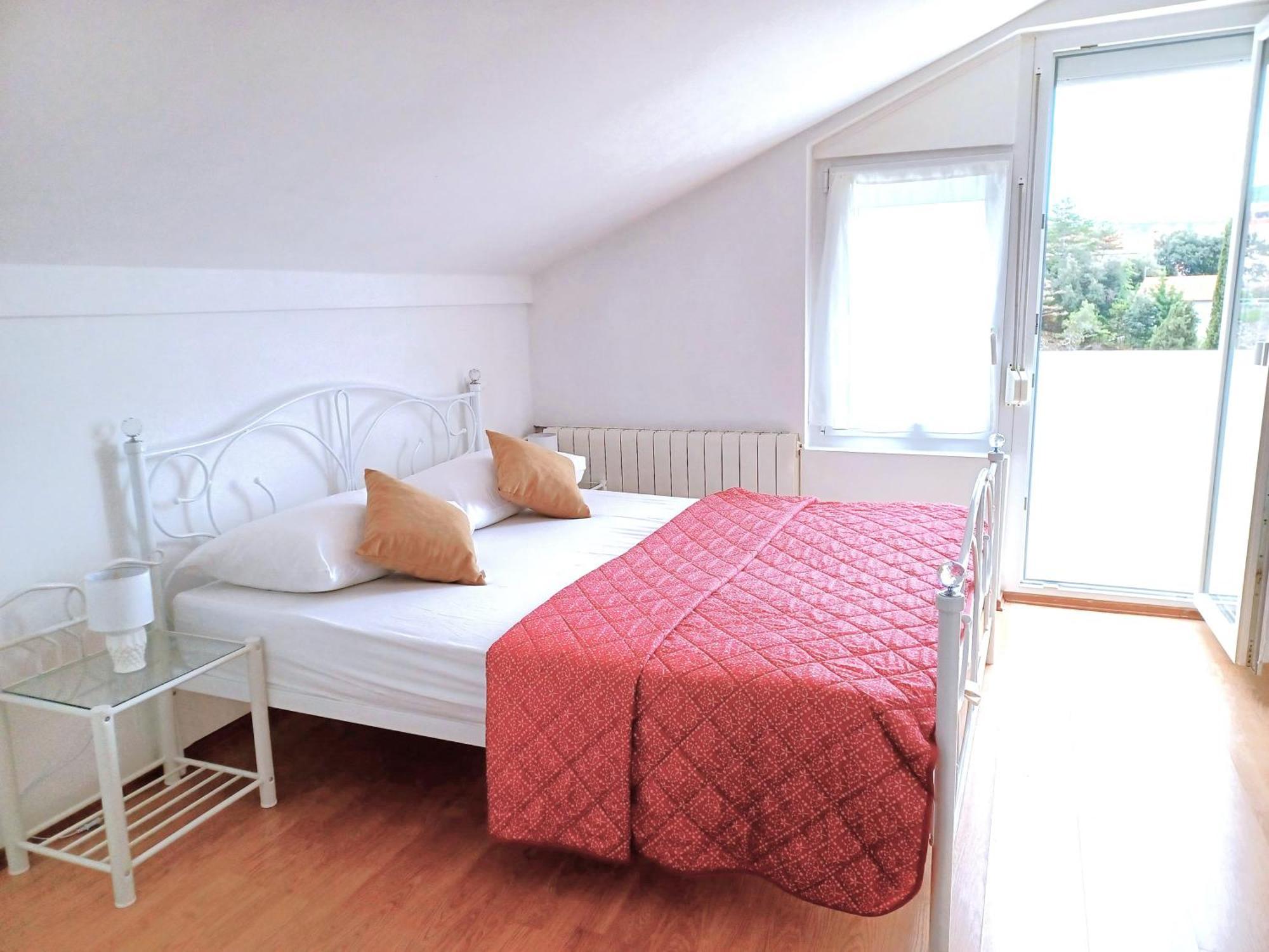 Guesthouse Cecilia Малинска Экстерьер фото