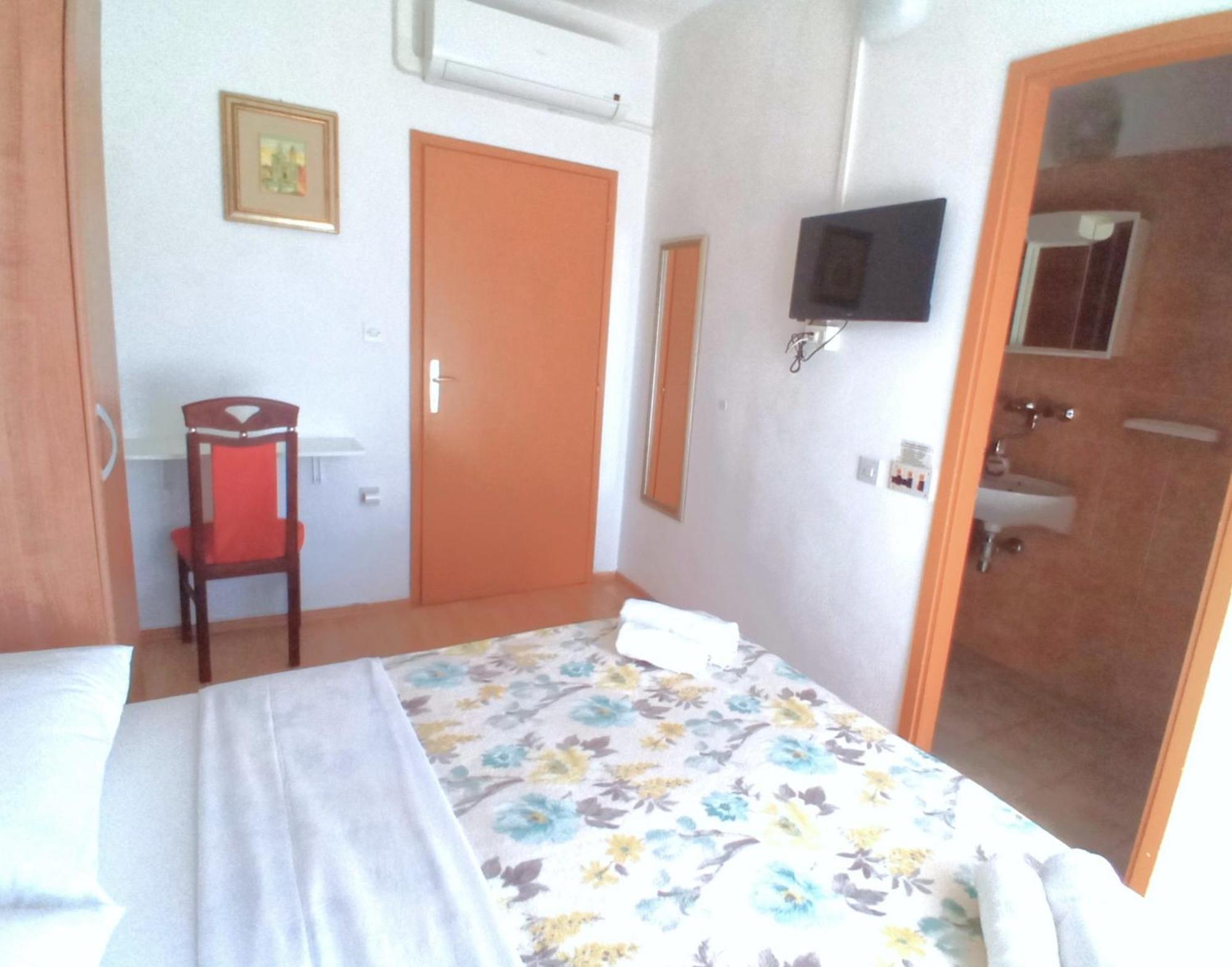 Guesthouse Cecilia Малинска Номер фото